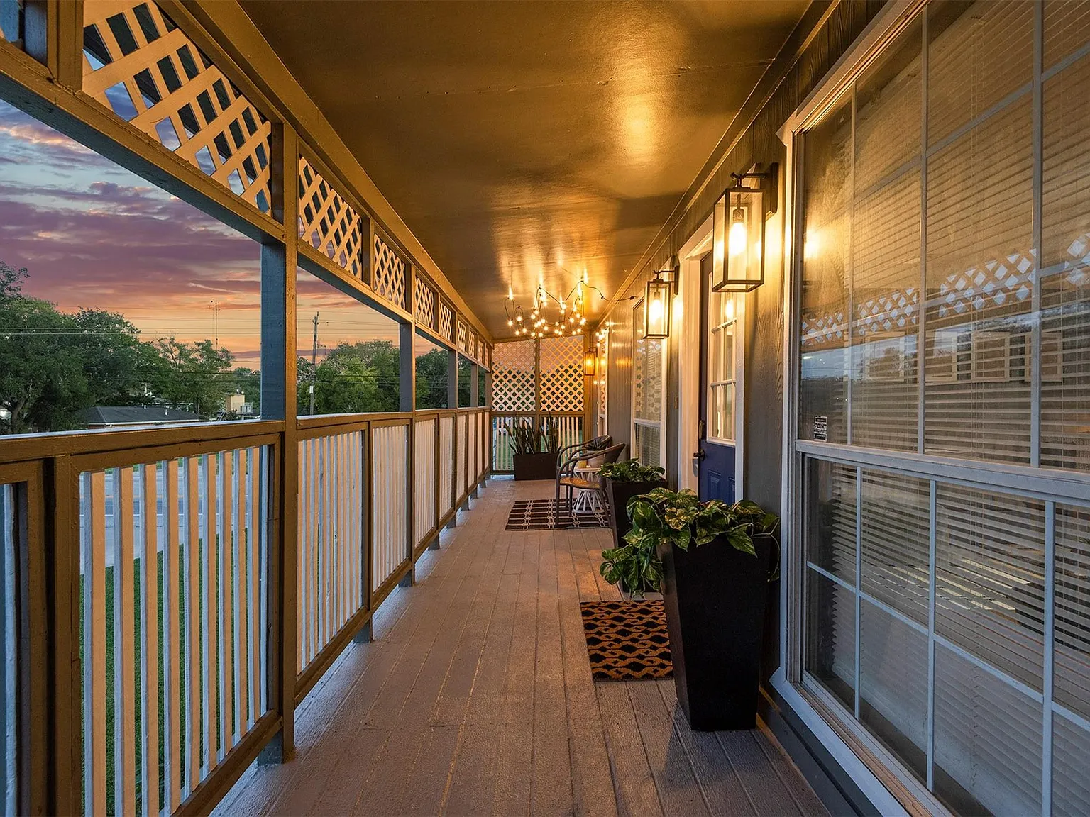 2 bed, 1.0 bath, 1500 sqft, $1,695 — Photo 3