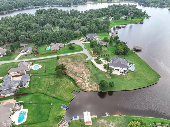 1104 Long Key Cir, Benton, LA 71006
