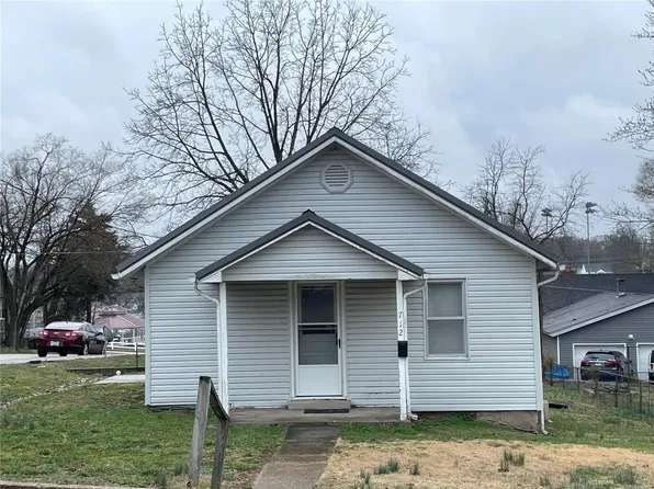 712 E 11th St, Rolla, MO 65401