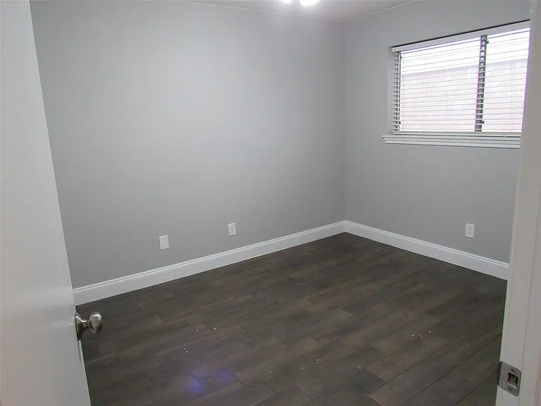 22710 Leedstown Ln — Photo 19