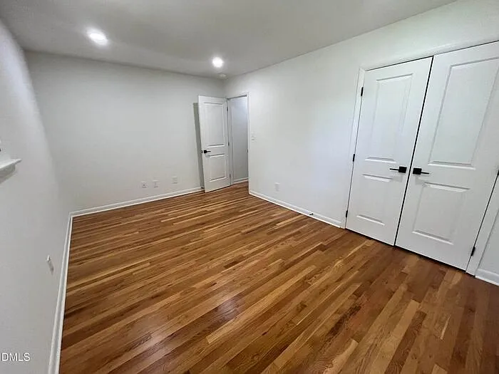 708 Hawes Ct — Photo 8