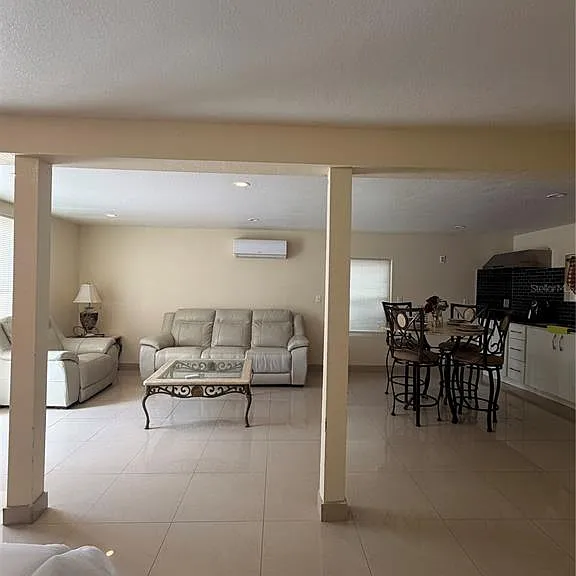 1212 E Columbus Dr #DOWN — Photo 10