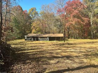 310 Rocky Point Rd, Wilkesboro, NC 28697