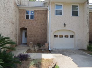 30 Meander Row, Charleston, SC 29412