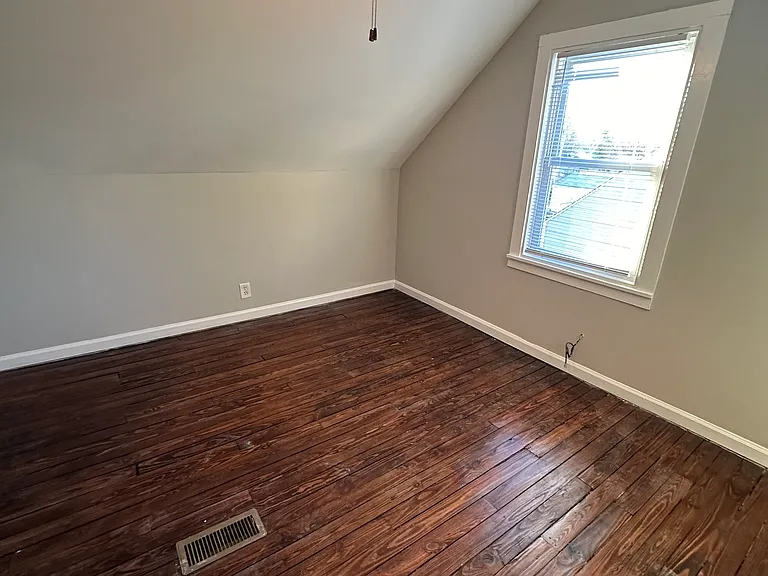 516 Marquette Dr — Photo 9