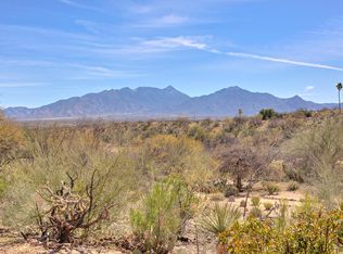 857 W La Calandria, Green Valley, AZ 85622