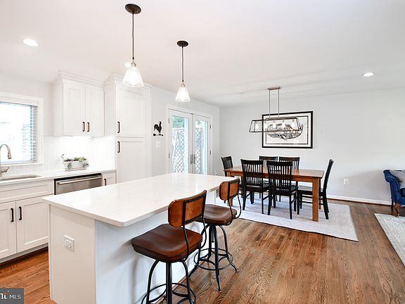5th image of 13611 Grenoble Dr
