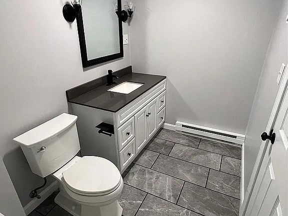 3rd image of 131 Muggett Hill Rd APT 4