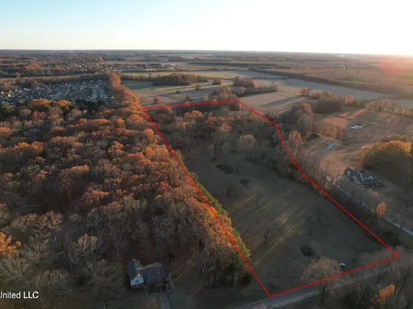 2001 W Oak Grove Rd, Hernando, MS 38632