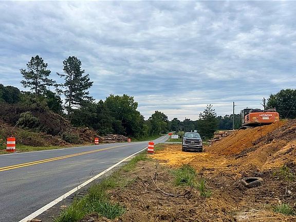 2nd image of 411 Cedar Creek Rd