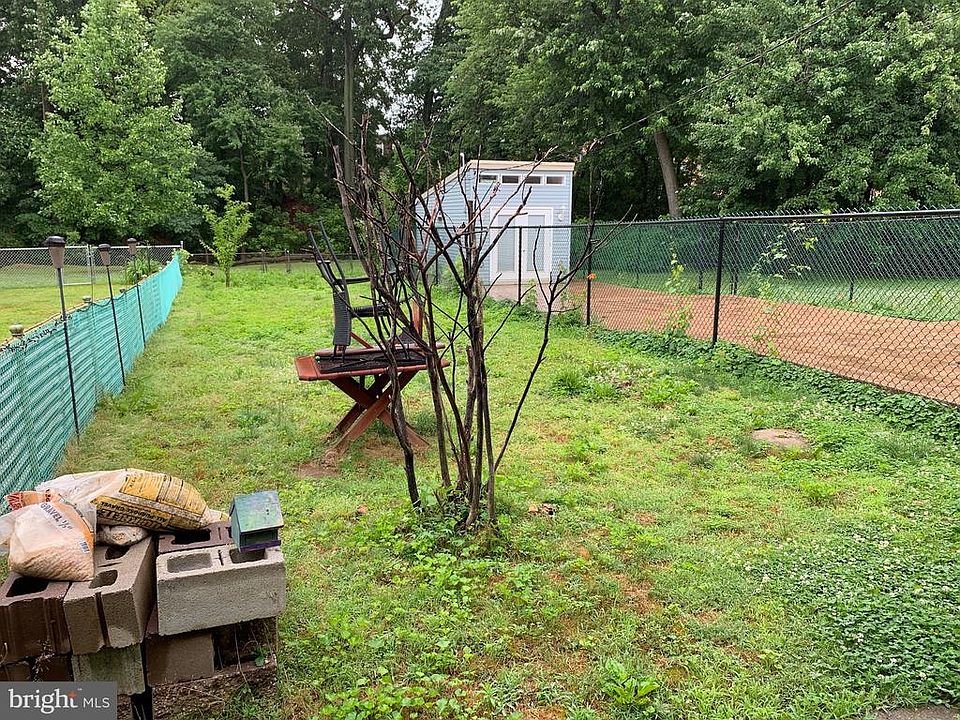 2nd image of 3628 Salina Rd