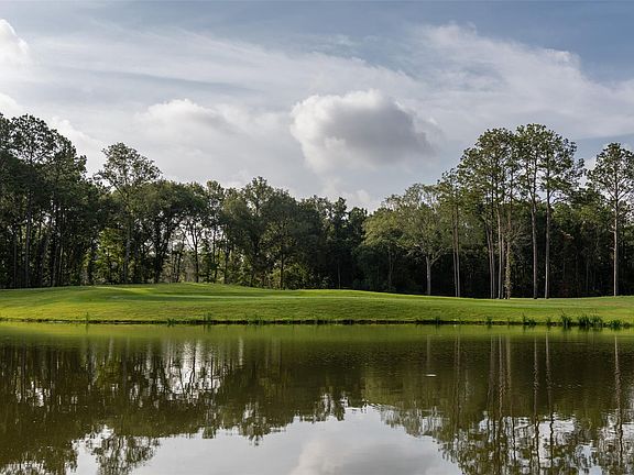 3rd image of 7007 Putter Point Dr