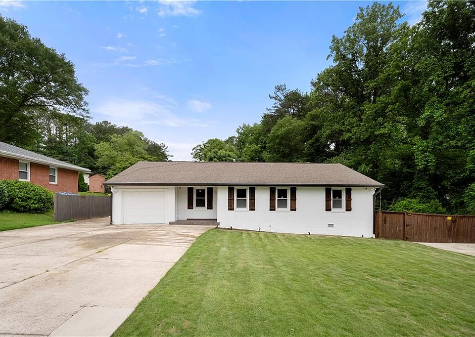 1st image of 2021 Sherwood Dr SE