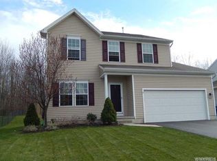 2186 Fox Chase Rd, Lake View, NY 14085