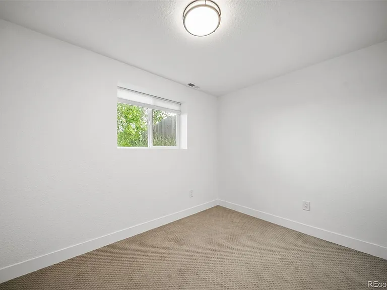 15989 E 18th Pl — Photo 26