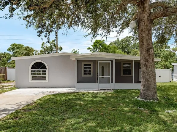 130 Melody Ln, Largo, FL 33771