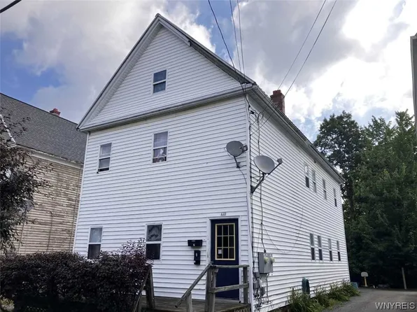 115 N Main St, Angola, NY 14006