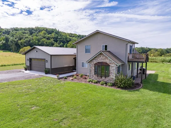 N3173 Duffy Rd, Mauston, WI 53948