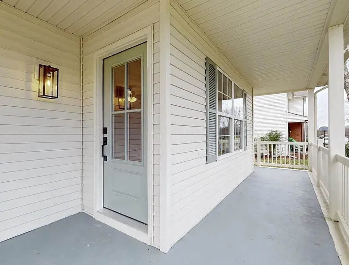 4 bed, 3.5 bath, 2151 sqft, $3,200 — Photo 3