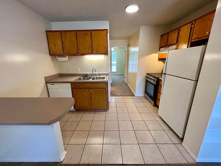 2124 Doctor Martin Luther King Jr Blvd #C23 — Photo 4