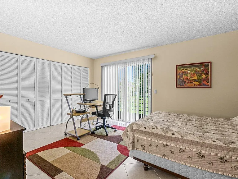68 Suffolk Dr #68-B — Photo 13