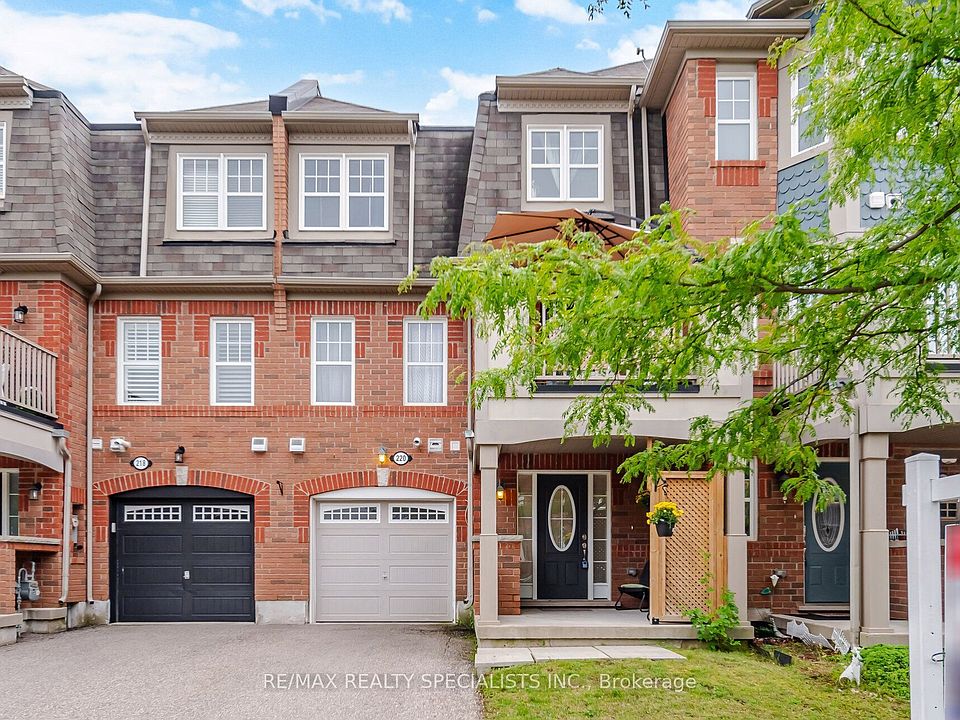 1st image of 220 Mortimer Cres