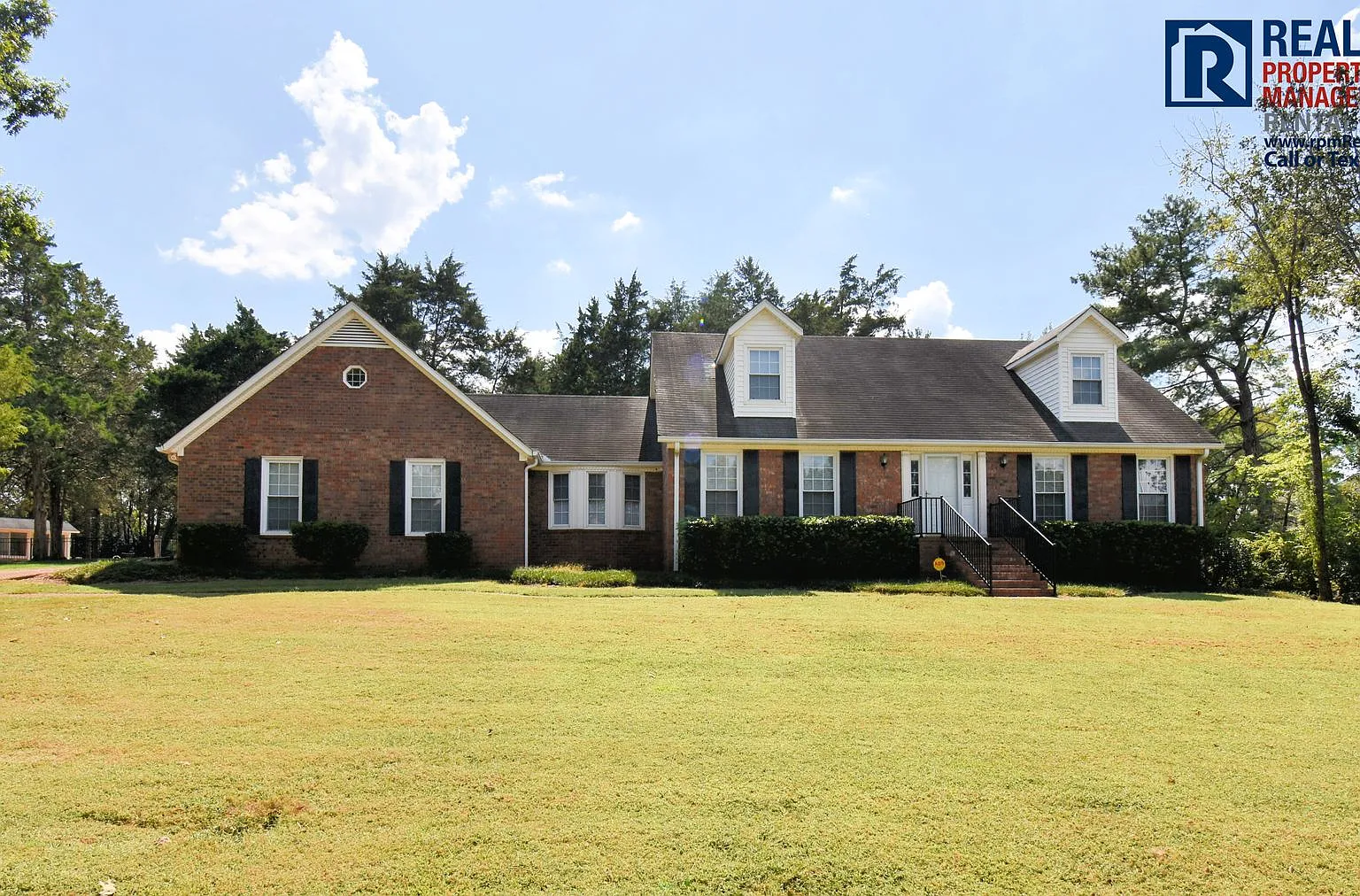 Beautiful all brick home in Riverbend! — Photo 3