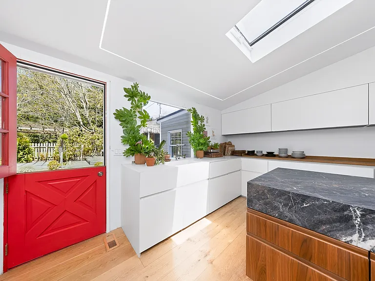 4 Far Pond Rd — Photo 14