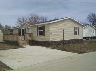 2635 Deere St, Ames, IA 50010