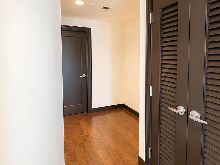 115 W 5th St #1405 — Photo 11