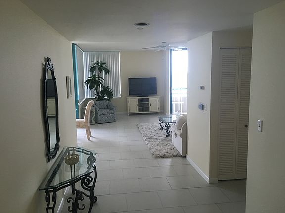 2nd image of 1540 Gulf Blvd APT 2107