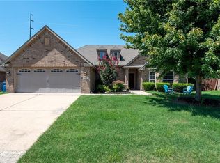 3104 SW Calm Ridge Rd, Bentonville, AR 72713