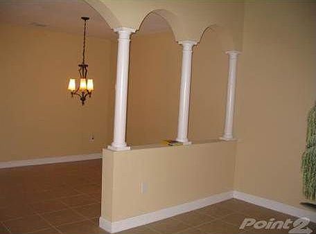 4th image of 828 SW 154th Ct #828