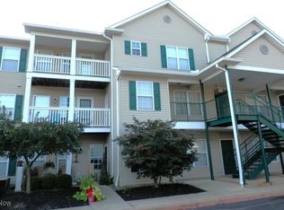 29852 Lenox Dr, Westlake, OH 44145