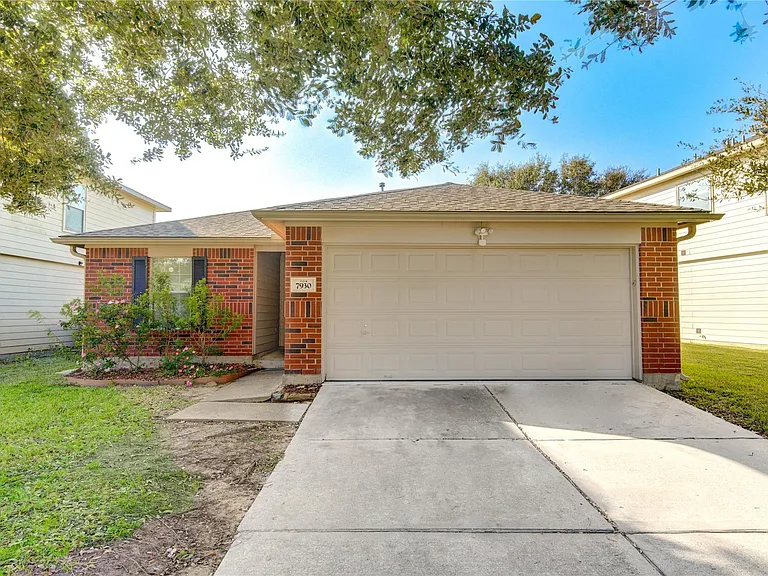 7930 Northfork Hollow Ln — Photo 1
