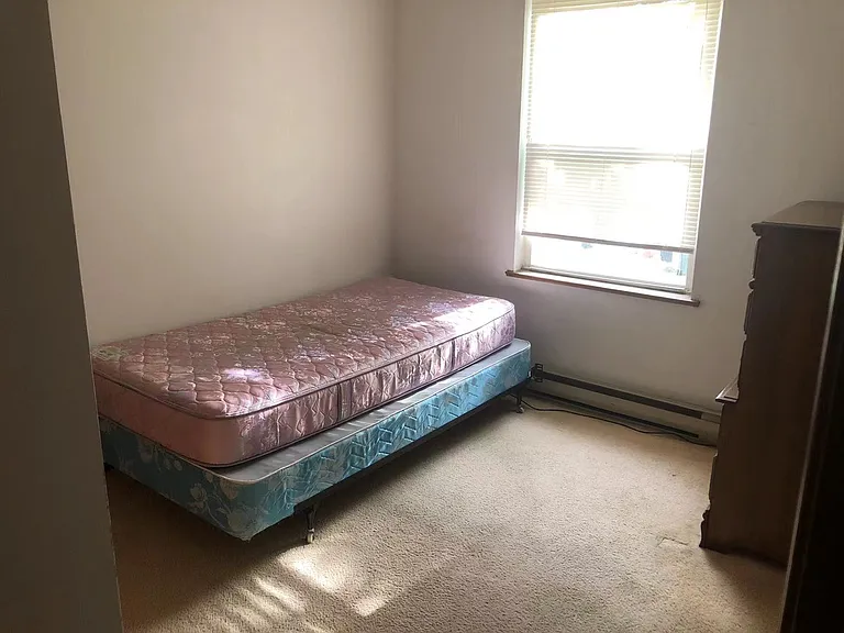 1918 Weaver St #4 — Photo 5