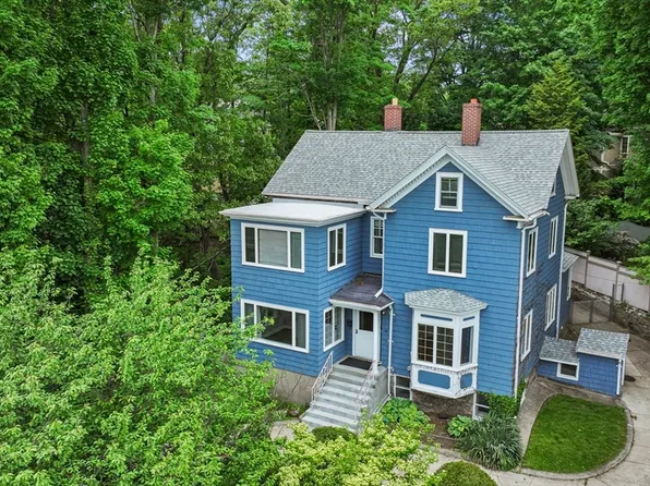 20 Willow St, Newton, MA 02459