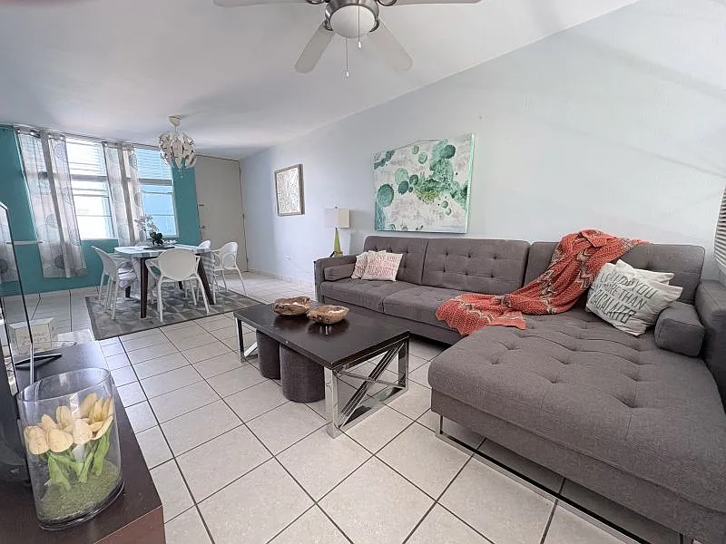 3 bed, 2.0 bath, 1138 sqft, $1,500 — Photo 2