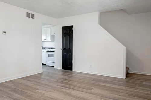 58 Midland Heights Cir Photo 1
