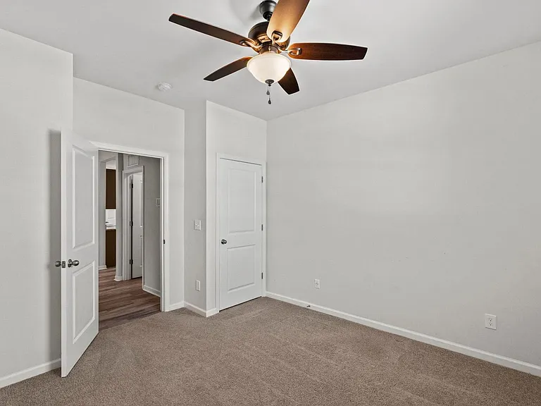810 Lenox Dr — Photo 9