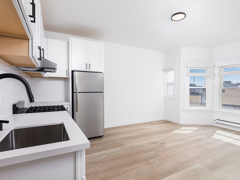1st image of 901 Pine St #46