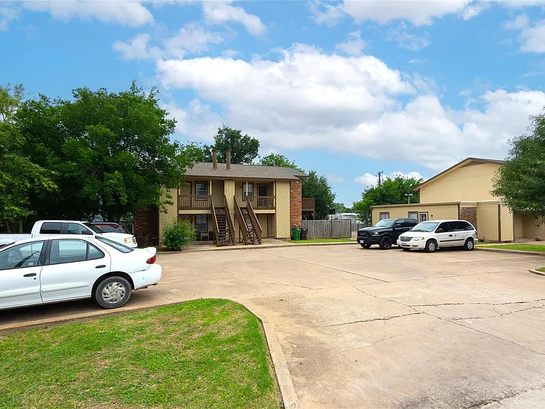 1607 Onion Creek Village Dr #D — Photo 15