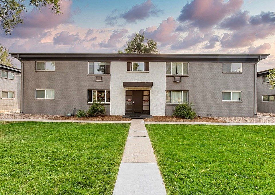 1st image of 3741 Oak St #3765