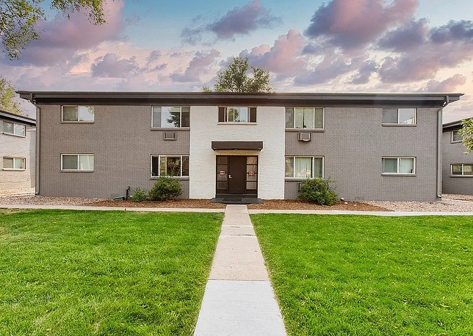 Oak North Apartments