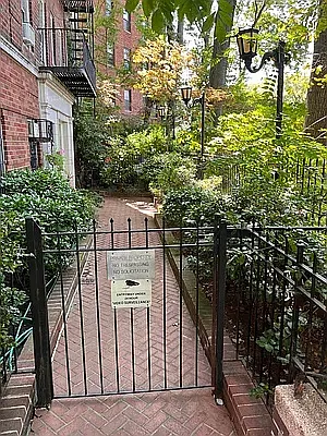 Sold by Compass | media 20