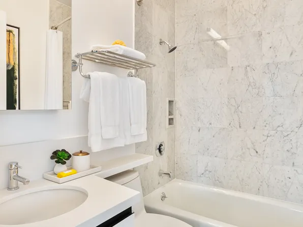 235 West 56th Street image 5 of 35