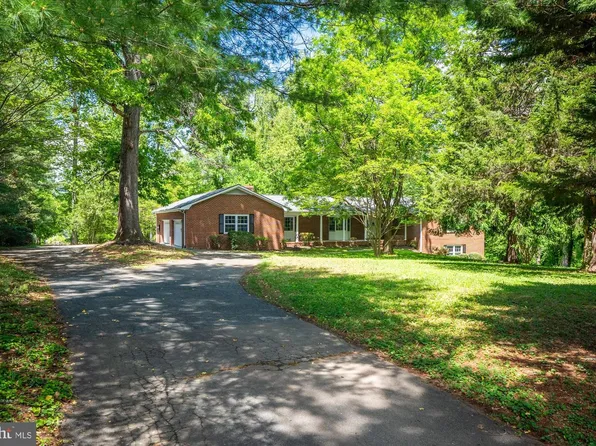 3000 Earlysville Rd, Earlysville, VA 22936