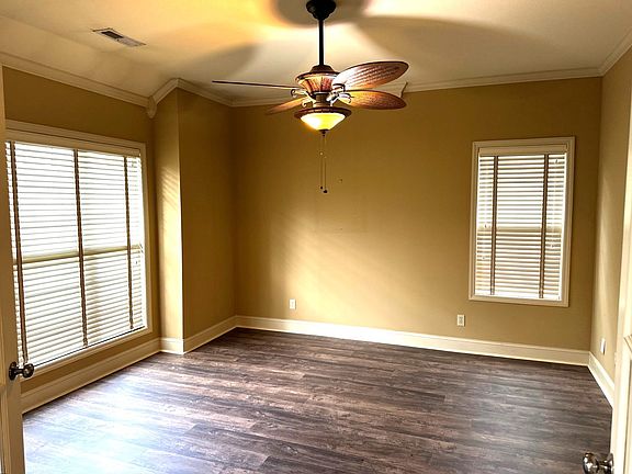 5th image of 102 Cypress Creek Dr
