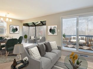 5 Harbor Hill Dr #5, Buzzards Bay, MA 02532