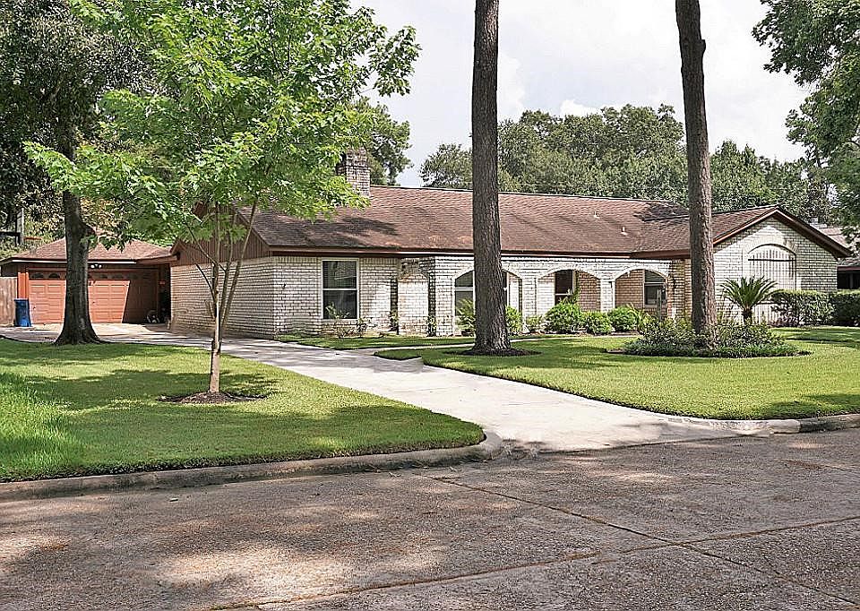 1st image of 1003 Woodchurch Ln